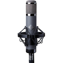 Telefunken AR-51 R-F-T Series Tube Microphone with HC01 Flight Case
